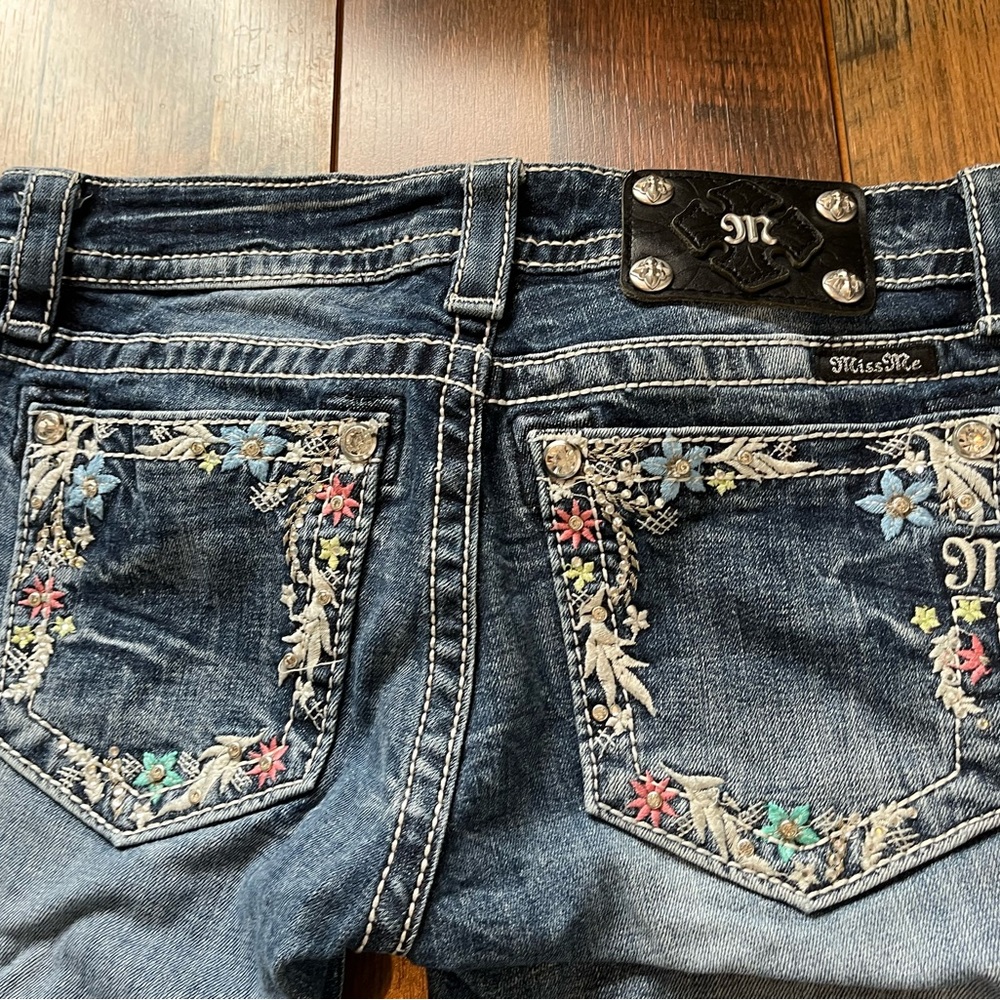 Miss Me Blue Skinny Jeans with Distressed Wash and Vintage Look - Picture 2 of 11